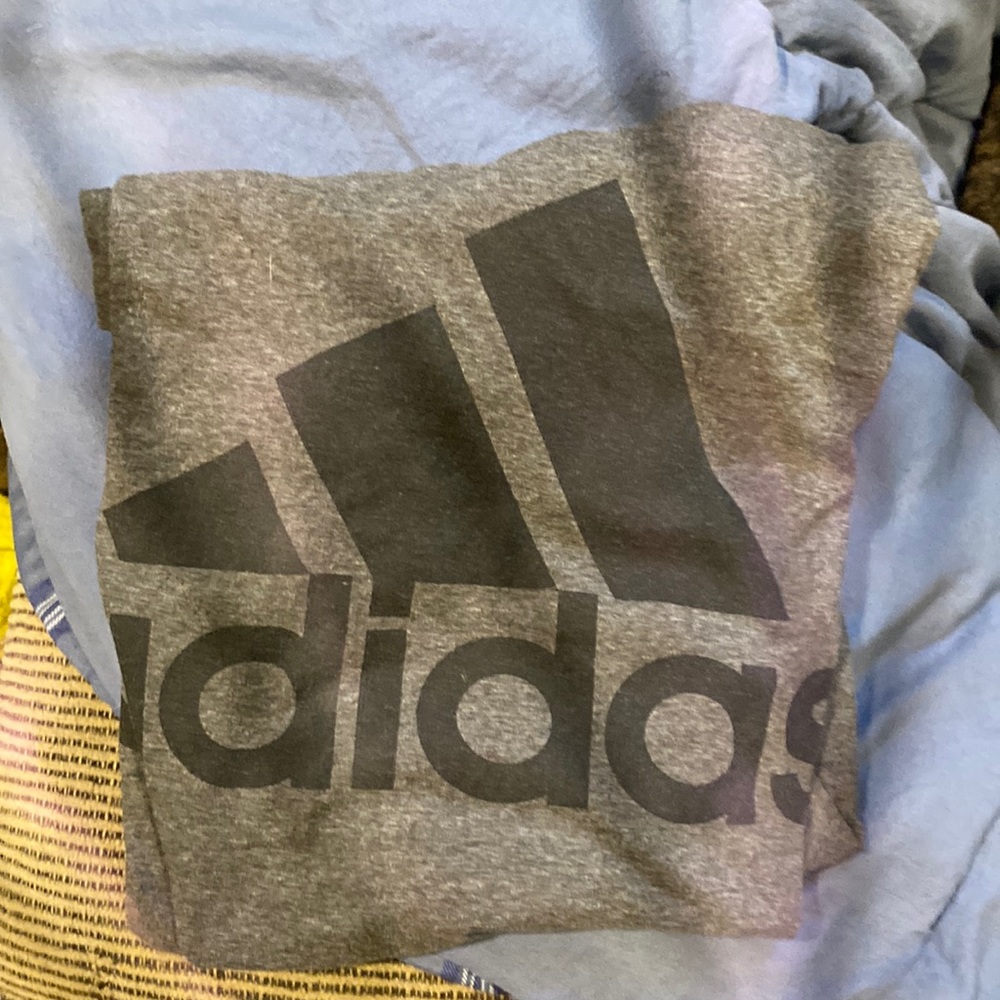 Adidas tee